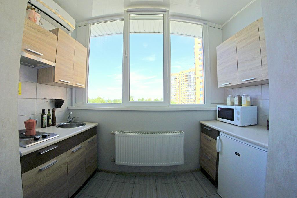 54A Tselinogradskaia Str At Alekseevka Underground Jarkov Exterior foto